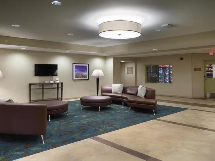 Candlewood Suites - Newark South - University Area By Ihg Exteriér fotografie