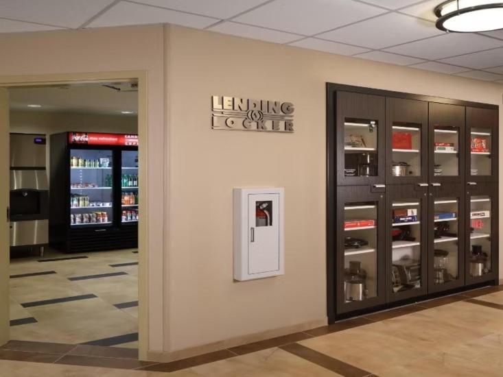 Candlewood Suites - Newark South - University Area By Ihg Exteriér fotografie